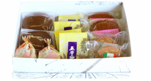 お菓子の詰め合わせ 3170円